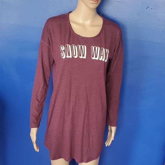 VS Snow Way Christmas Nightie - Picture 2 of 5